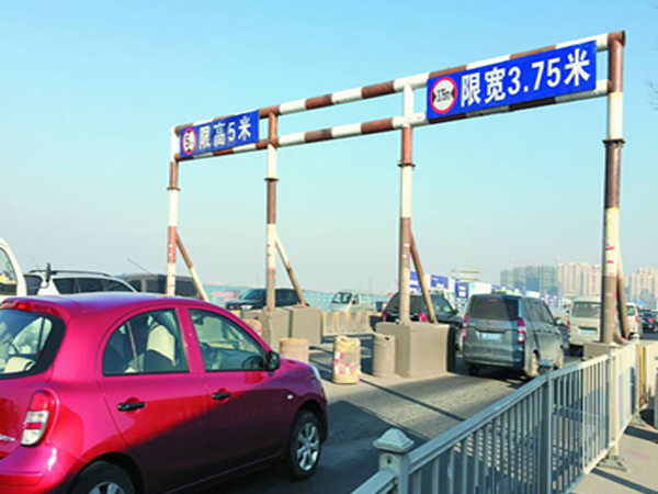 城鄉(xiāng)道路限高桿