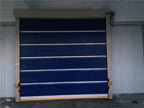 卷帘门