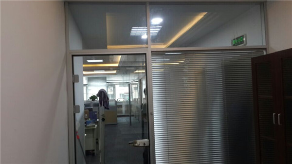 通达街511号隔断部分