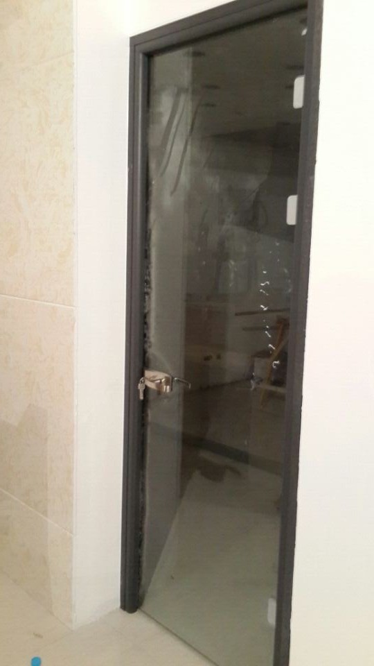 万达四层单开门