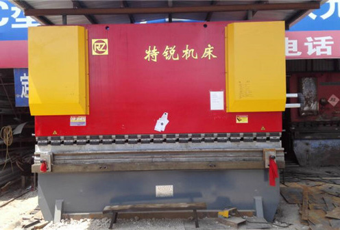 折彎機