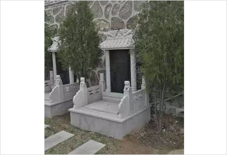 臥龍山公墓