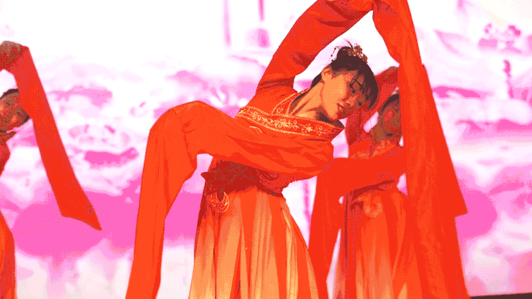 5fe2afb34d1574d0098eeab51fc2f7ec.gif