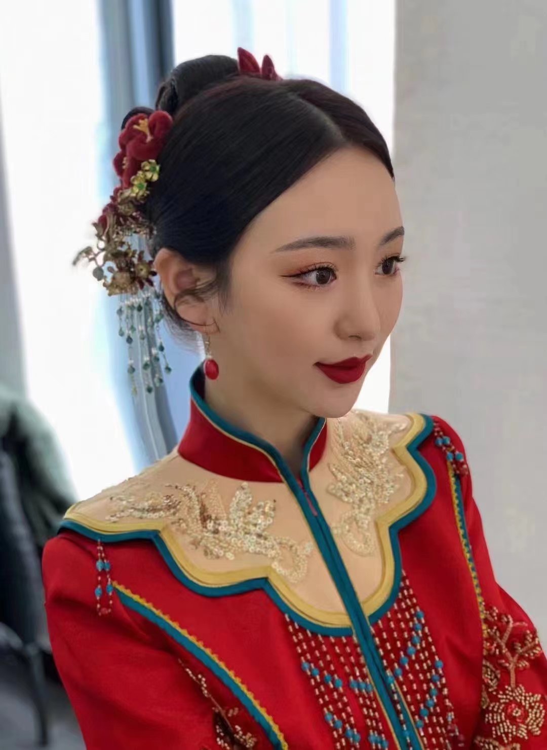 专业资深化妆师