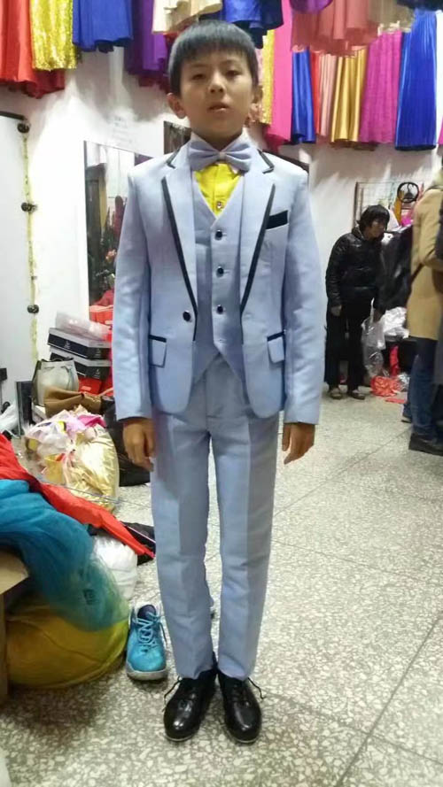 男孩礼服
