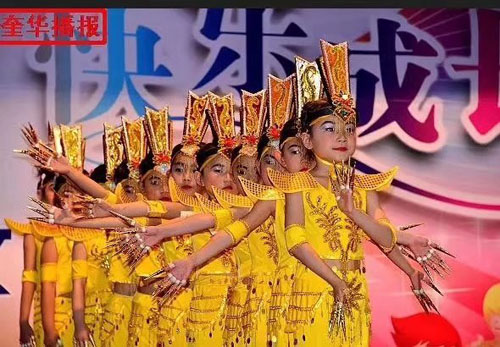 敦煌飞天舞蹈服