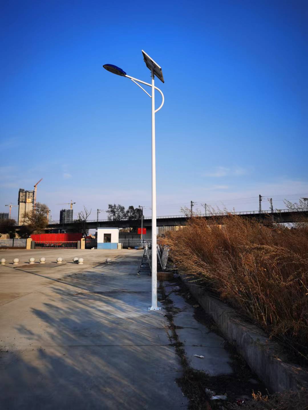 太陽(yáng)能路燈