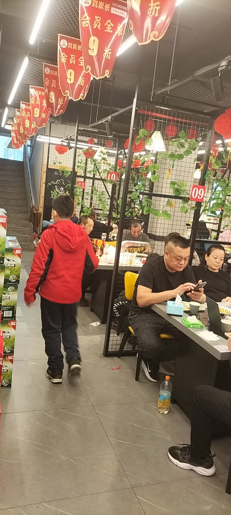 辽宁省锦州市黑山县，七天连锁酒店对面刘炭长烤肉店，试营业7月18日