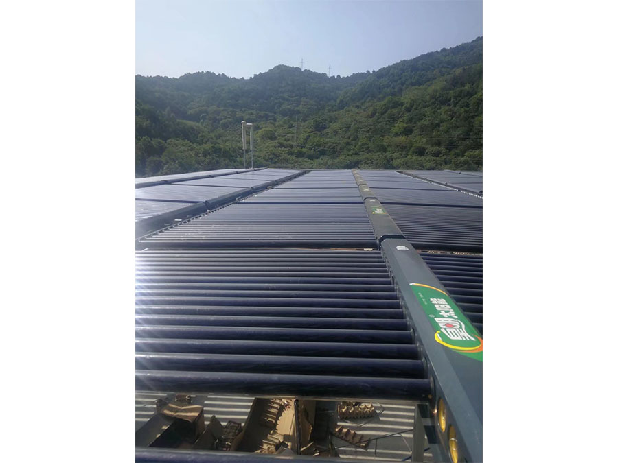 玉和泰煤業太陽能熱水工程